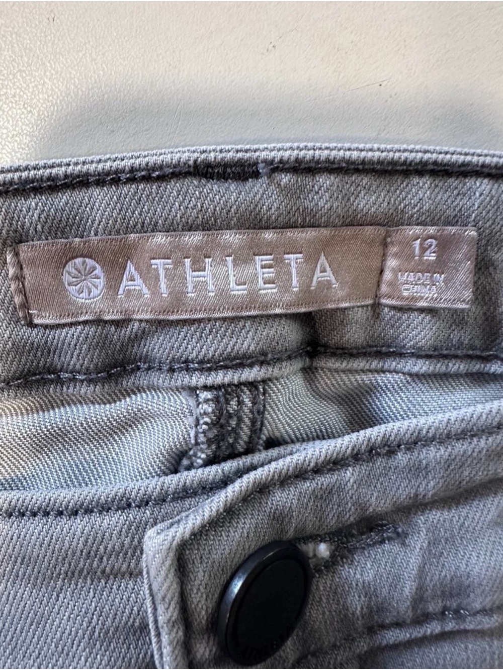 Athleta Slim Ankle Jeans in Faded Gray - Picture 5 of 8